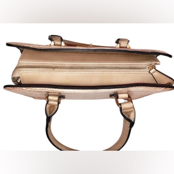 Ladies Crocodile-Embossed Handbag in Tan and accents of Brown - Picture 6 of 9